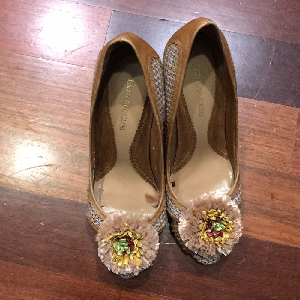 4inch Enzo Angiolini Pom Pom Pumps